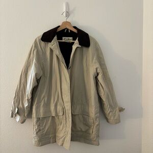 Vintage Eddie Bauer chore coat lined in neutral tan with velvet brown collar